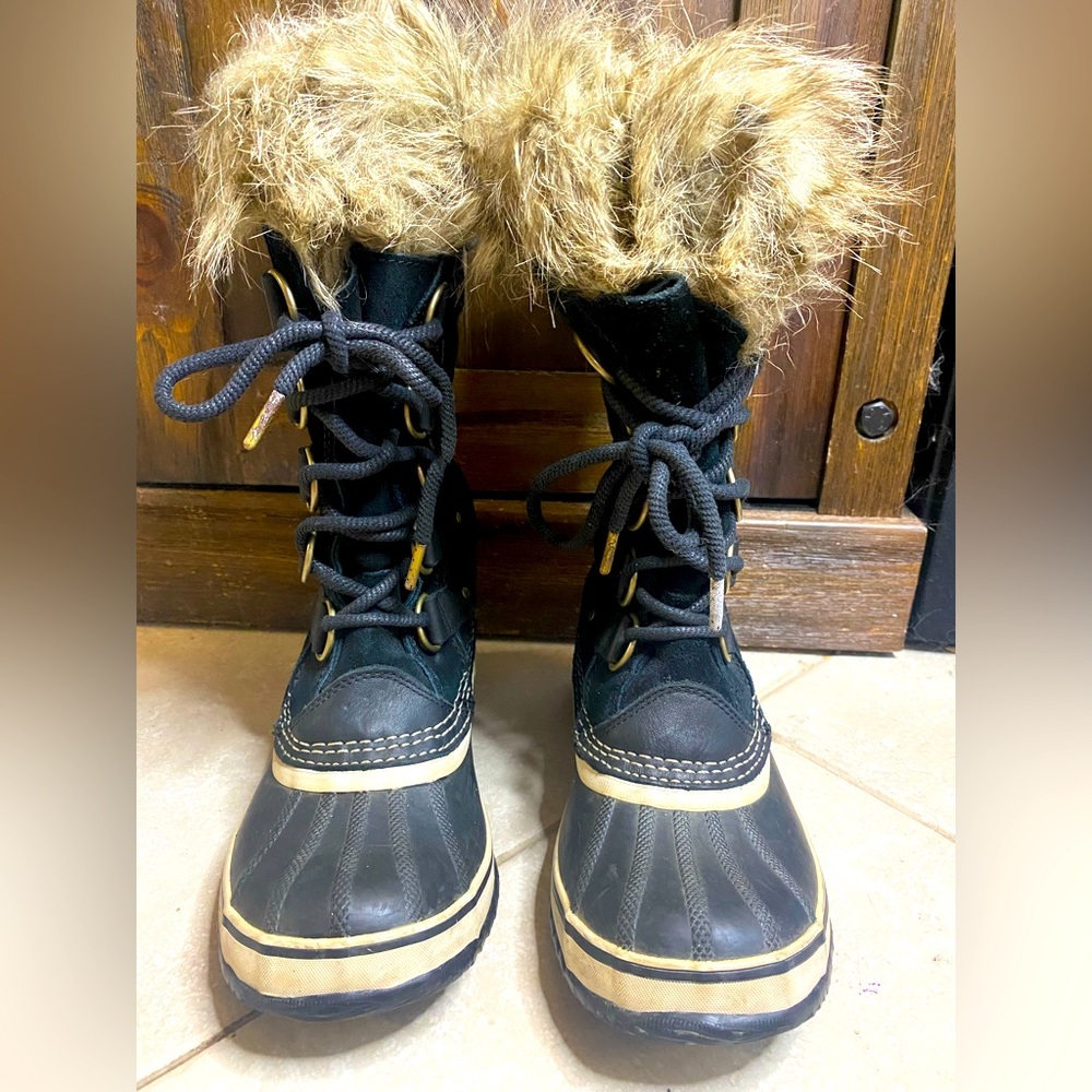 Sorel Joan of arctic winter boots size 7